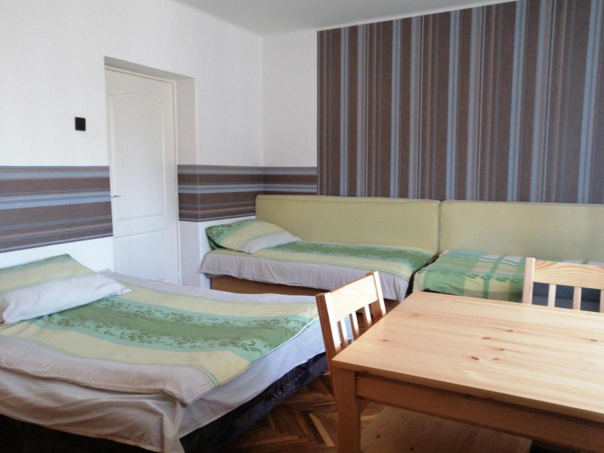 Belvarosi Vendeghaz Miskolc Exterior photo